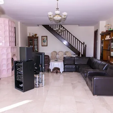 Casa Din Villa *